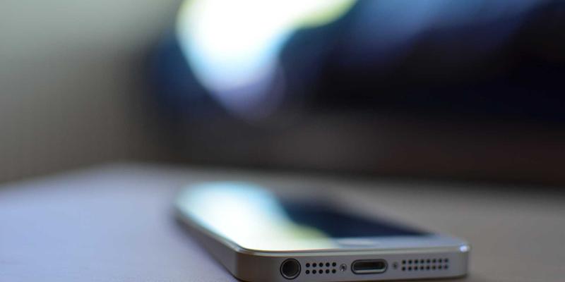 品酒文化新浪潮:威士忌如何成为现代生活的精致注脚